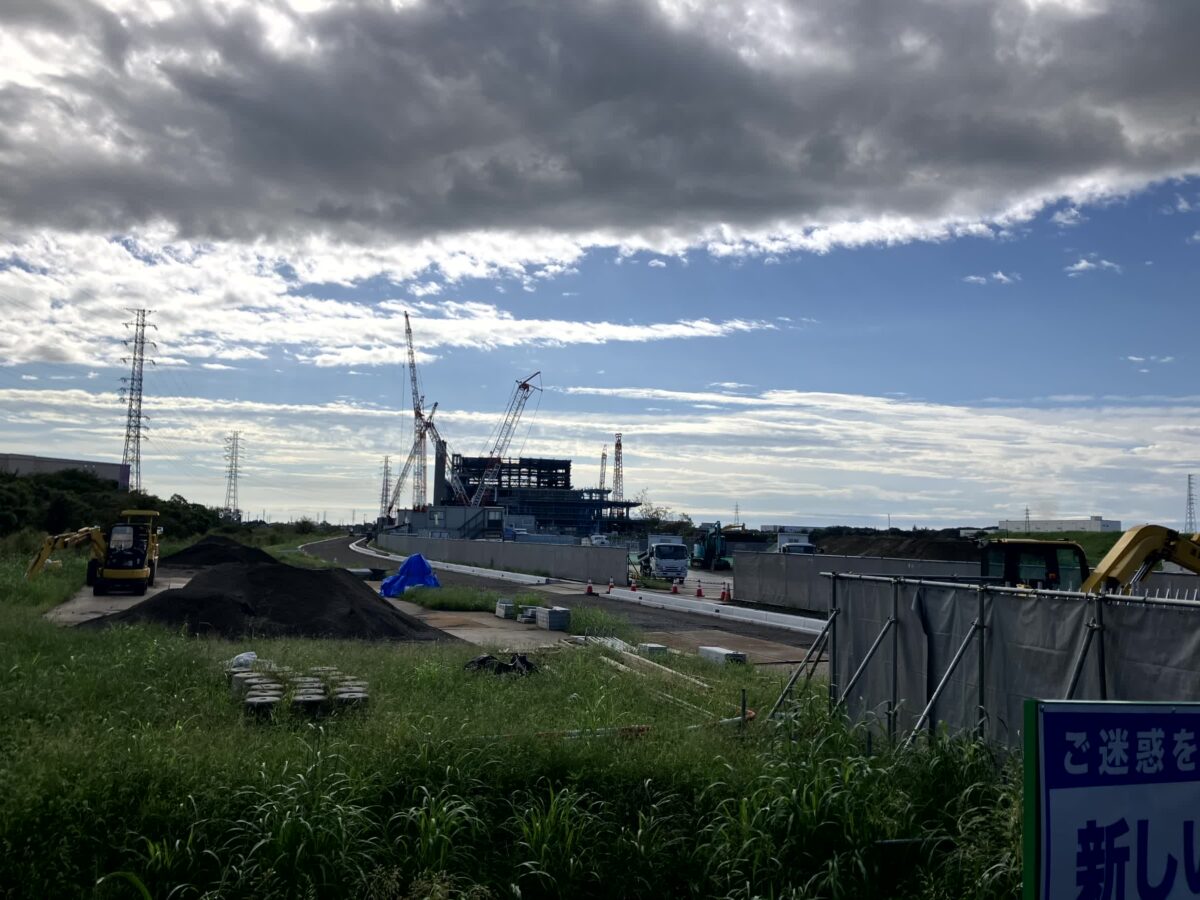 25年9月21日の建設中の道路の様子